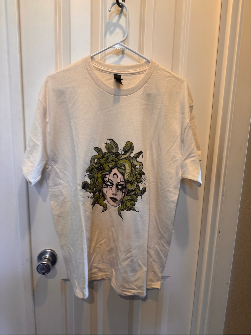 Gildan White Heavy Cotton T‑Shirt with Medusa Graphic